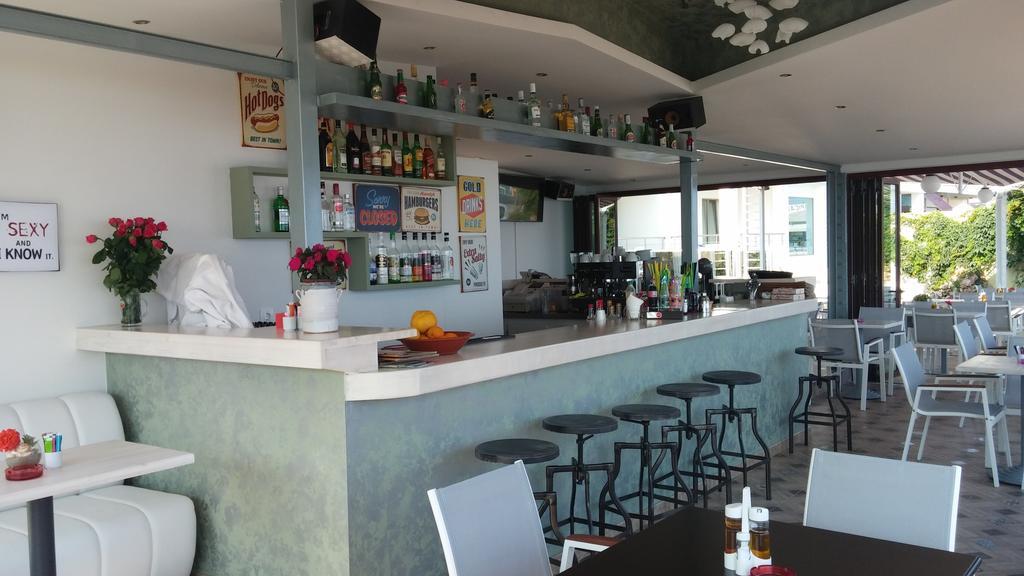 Princess Irini Sea Front Aparthotel Rethymno  Exterior photo