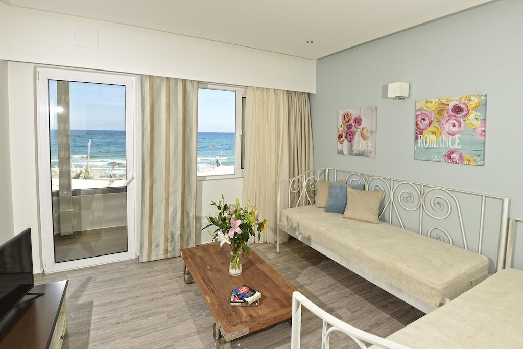 Princess Irini Sea Front Aparthotel Rethymno  Room photo