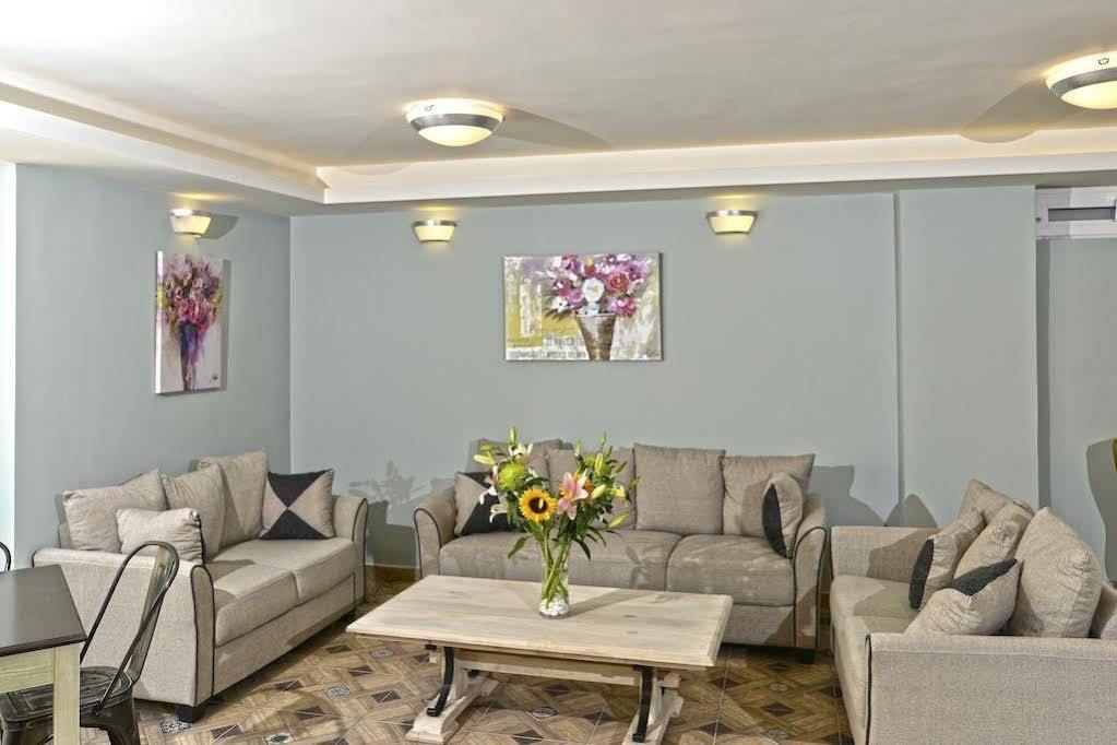 Princess Irini Sea Front Aparthotel Rethymno  Exterior photo
